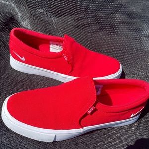 Nike Court Legacy Women’s Slip-On Sneakers